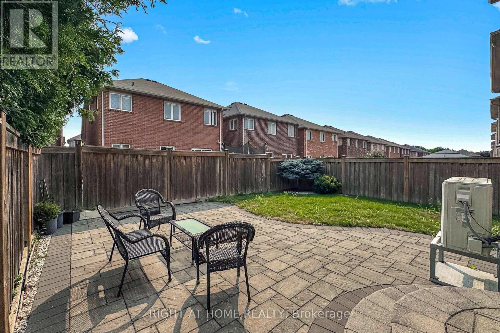 7 Penndutch Circle, Whitchurch-Stouffville, Ontario  L4A 0P3 - Photo 31 - N13678836