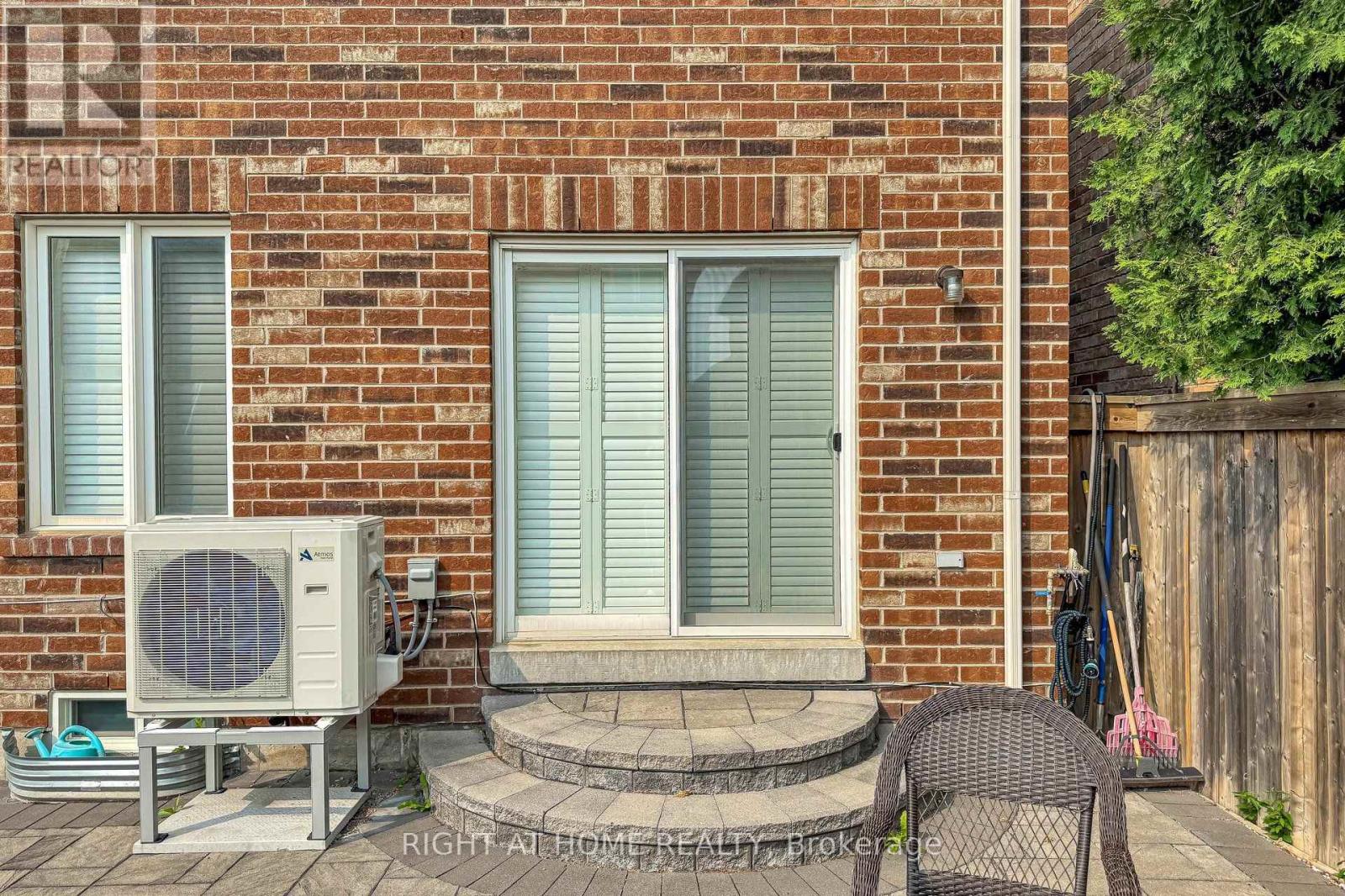 7 Penndutch Circle, Whitchurch-Stouffville, Ontario  L4A 0P3 - Photo 33 - N13678836