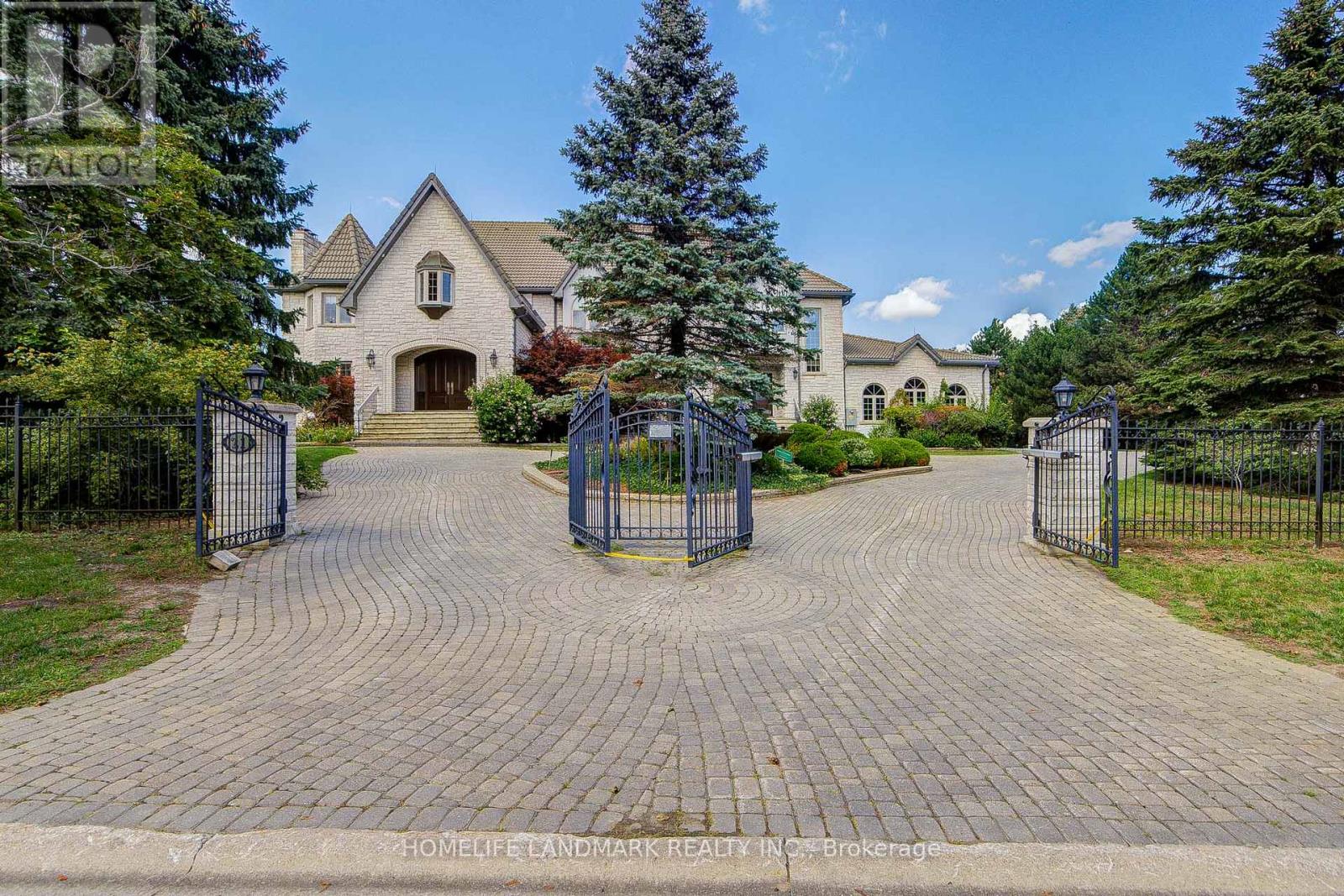 21 Kensington Drive, Richmond Hill, Ontario  L4E 3M9 - Photo 3 - N13678844