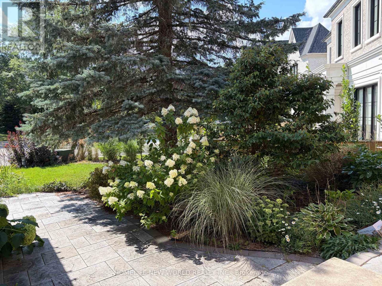 23 Lacey Court, Aurora (Aurora Heights), Ontario  L4G 5G3 - Photo 2 - N13678858