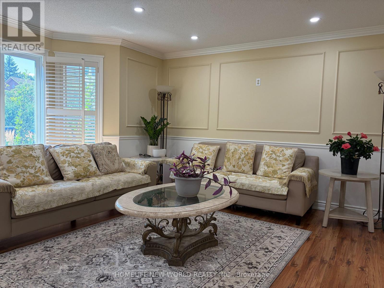 23 Lacey Court, Aurora (Aurora Heights), Ontario  L4G 5G3 - Photo 6 - N13678858