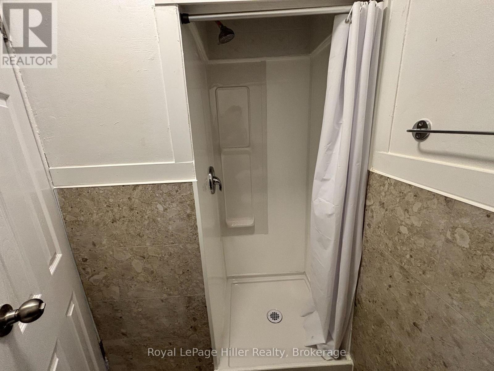 202 - 590 Dundas Street, Woodstock, Ontario  N4S 1C8 - Photo 12 - X13678852