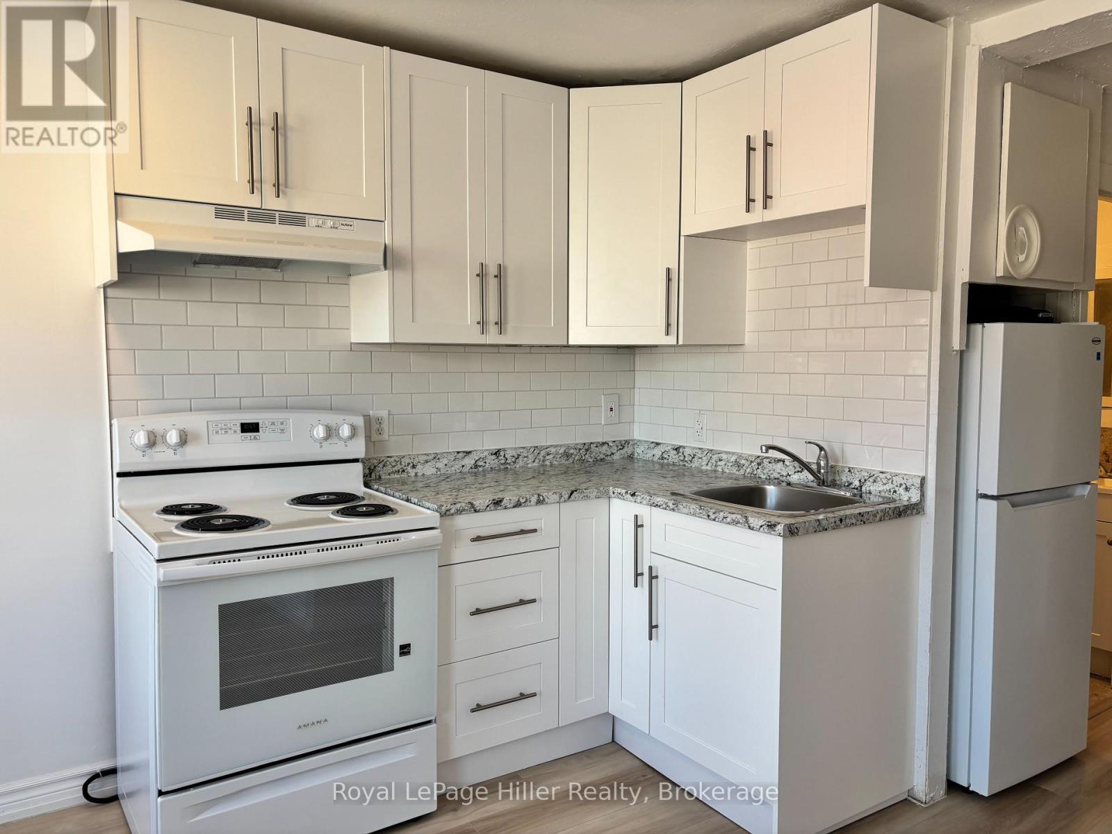202 - 590 Dundas Street, Woodstock, Ontario  N4S 1C8 - Photo 4 - X13678852
