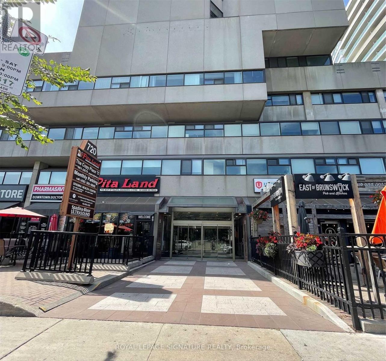 1606 - 720 Spadina Avenue, Toronto, Ontario M5S 2T9 - Photo 2 - C13678662