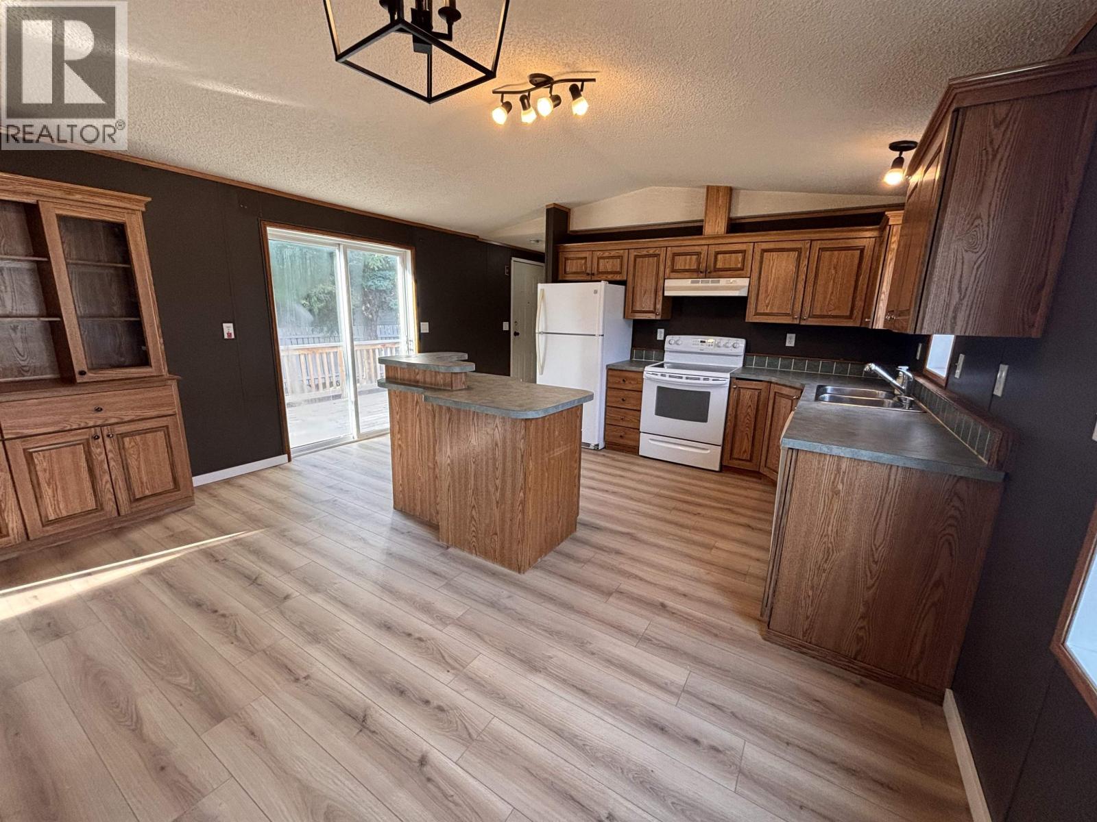10279 101 Street, Taylor, British Columbia  V0C 2K0 - Photo 5 - R3155897