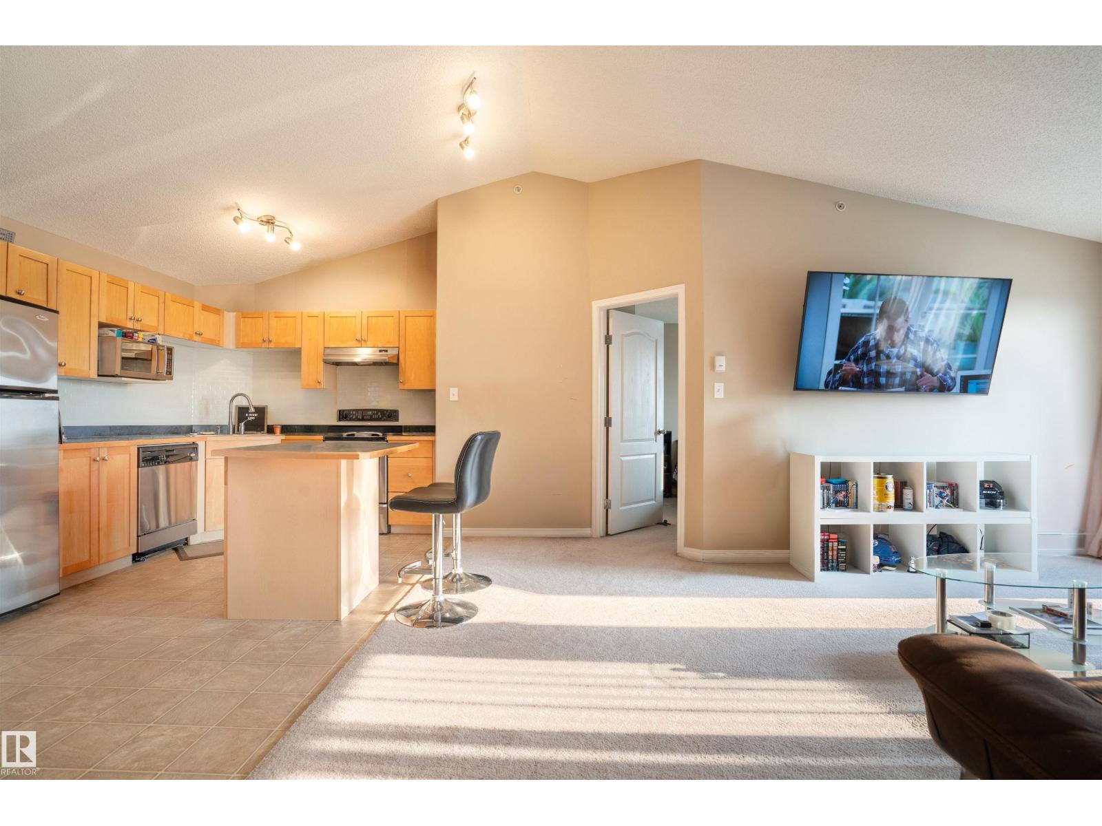 #409 5350 199 St Nw, Edmonton, Alberta T6M 0A4 - Photo 5 - E4504000