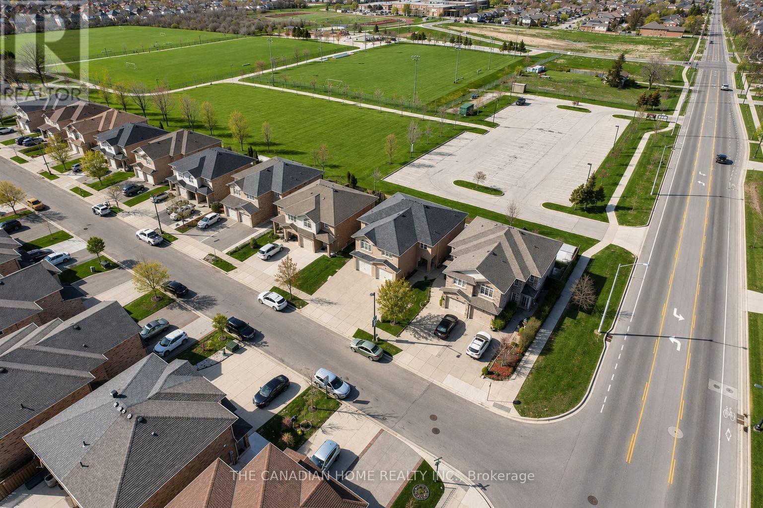10 Jonathon Court, Hamilton (Rushdale), Ontario  L8W 0A1 - Photo 30 - X13678840
