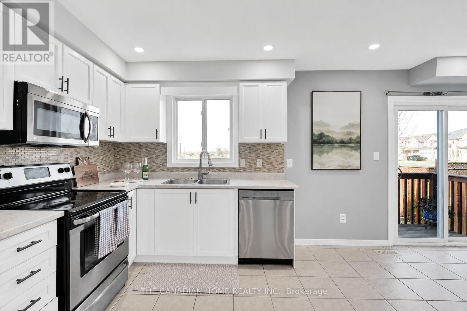 10 Jonathon Court, Hamilton (Rushdale), Ontario  L8W 0A1 - Photo 8 - X13678840