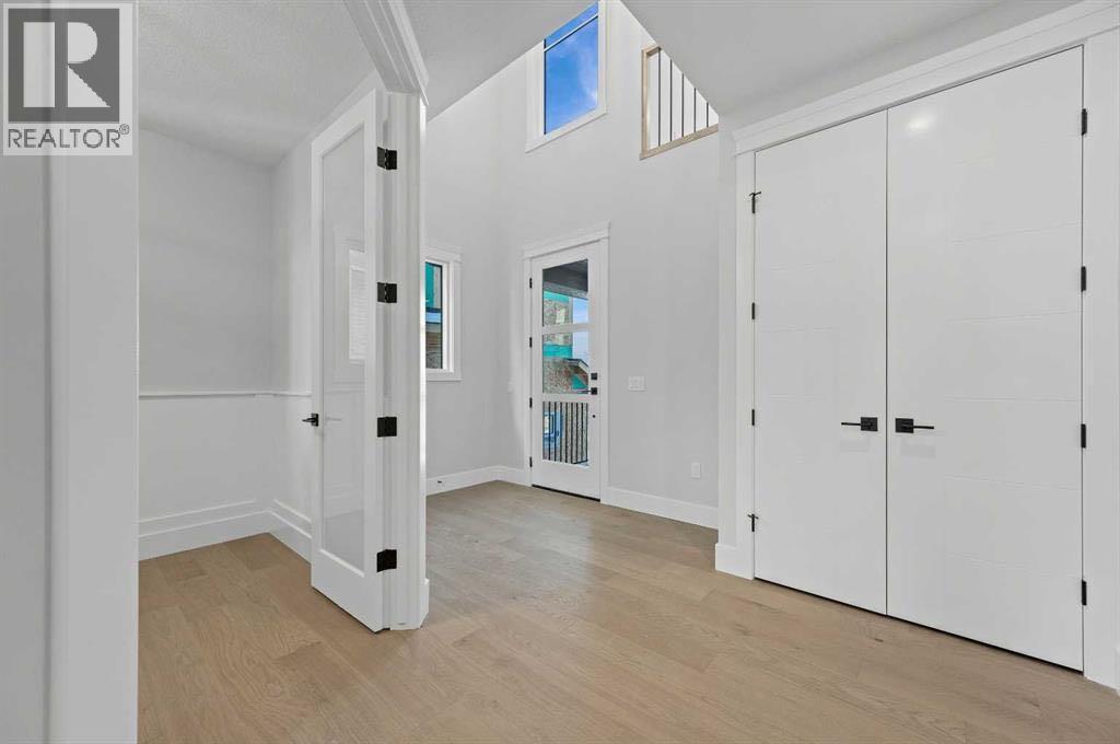 132 Heritage Ridge, Cochrane, Alberta  T4C 3L1 - Photo 3 - A2335047