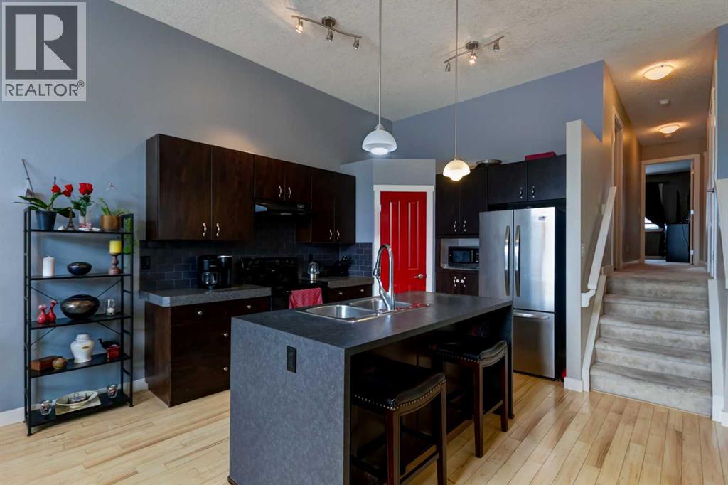 6 Elgin Meadows Road Se, Calgary, Alberta  T2Z 0S1 - Photo 8 - A2335482