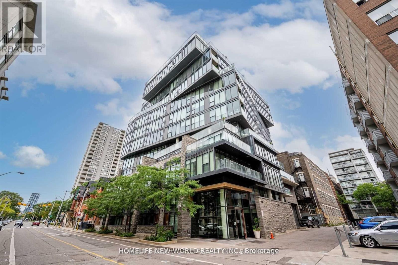 310 - 15 BEVERLEY STREET, Toronto, Ontario