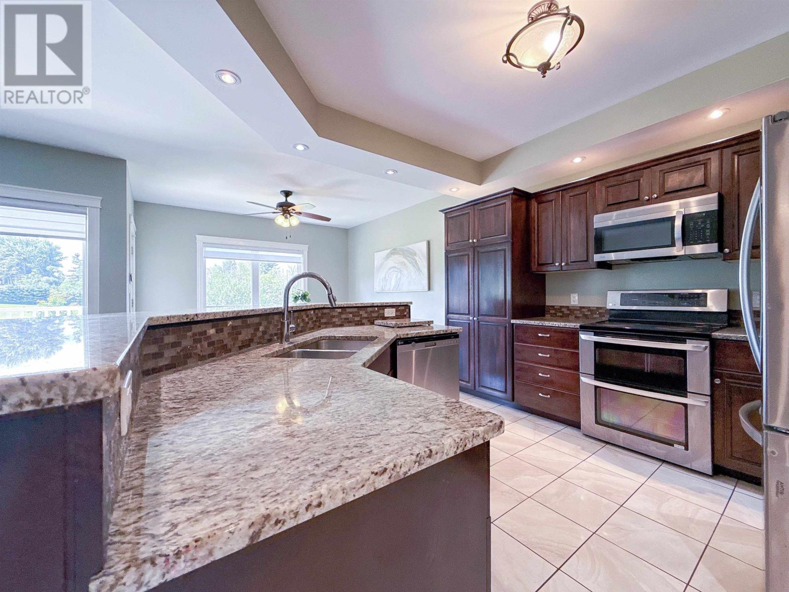 54 Ferry Road, Cornwall, Prince Edward Island  C0A 1H4 - Photo 12 - 202620687