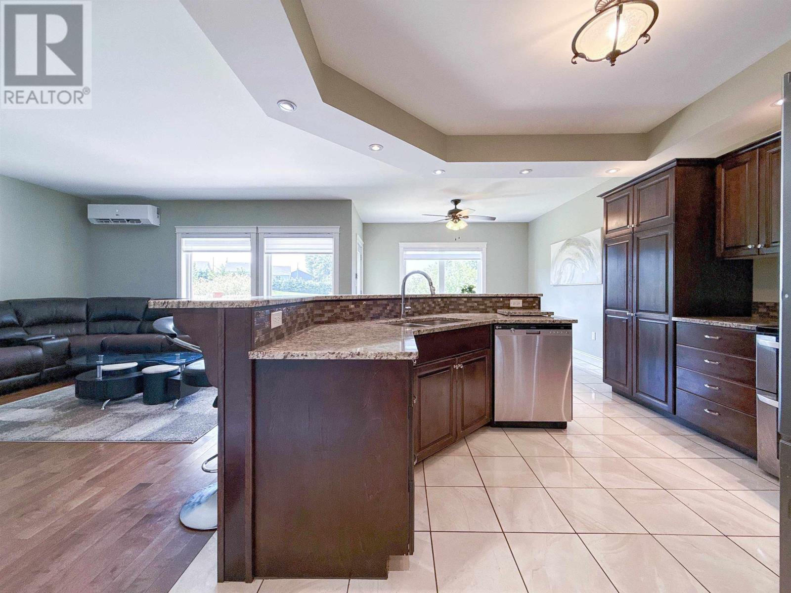 54 Ferry Road, Cornwall, Prince Edward Island  C0A 1H4 - Photo 14 - 202620687