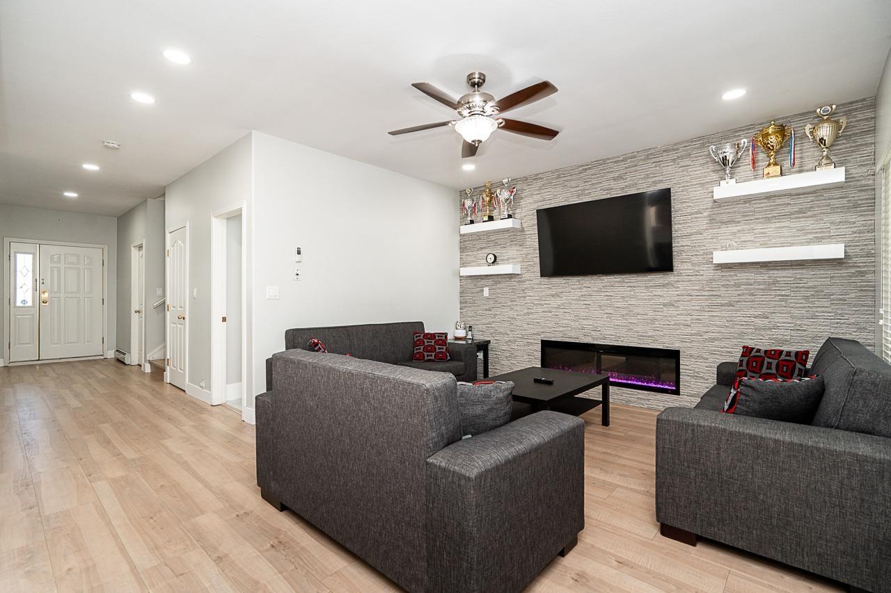 12538 64th Avenue, Surrey, British Columbia  V3W 1W9 - Photo 11 - R3155674