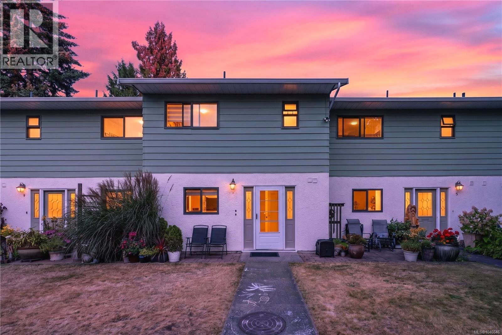 3 864 Swan St, Saanich, British Columbia  V8X 2Z3 - Photo 3 - 1046646