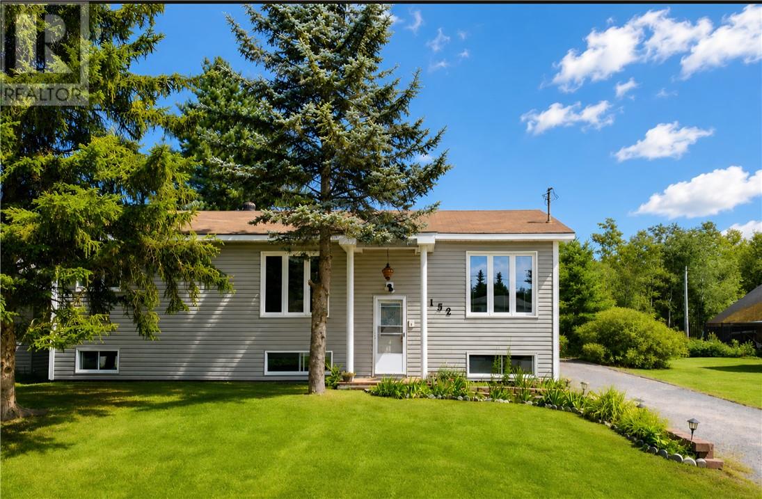 3152 MAPLE, Val Caron, Ontario