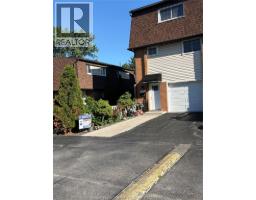 6266 THORNBERRY CRESCENT, Windsor, Ontario