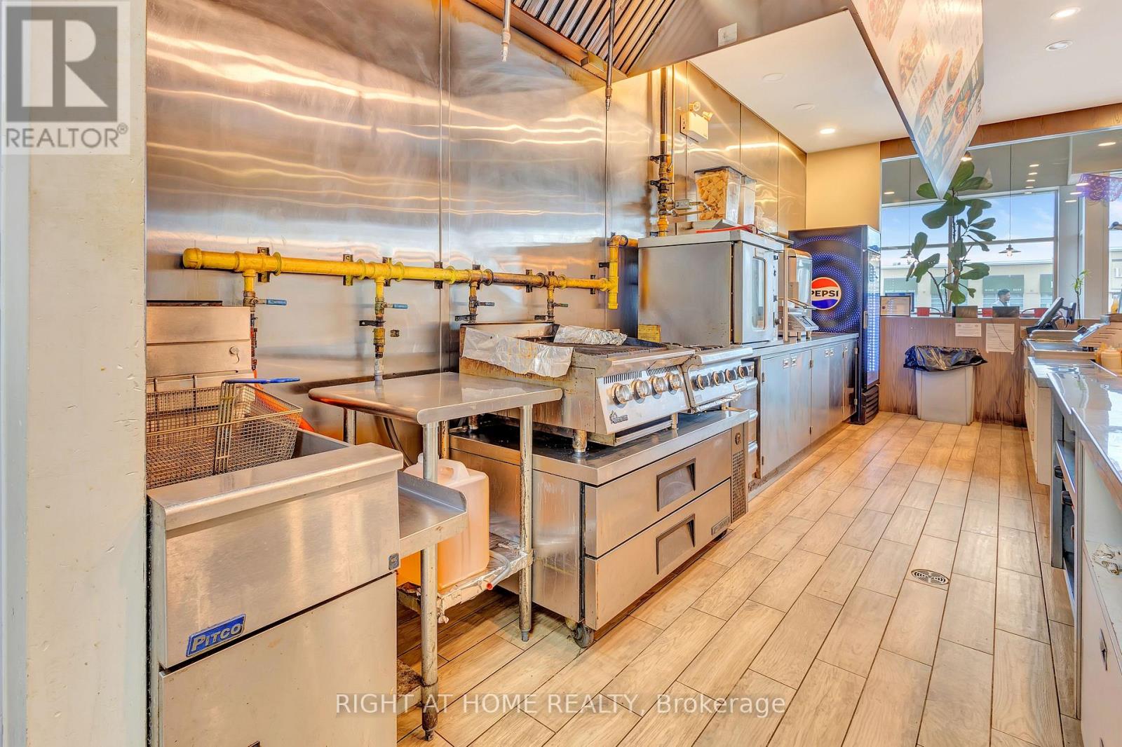 6081 Hazeldean Road, Ottawa, Ontario  K2S 1B9 - Photo 13 - X13678888