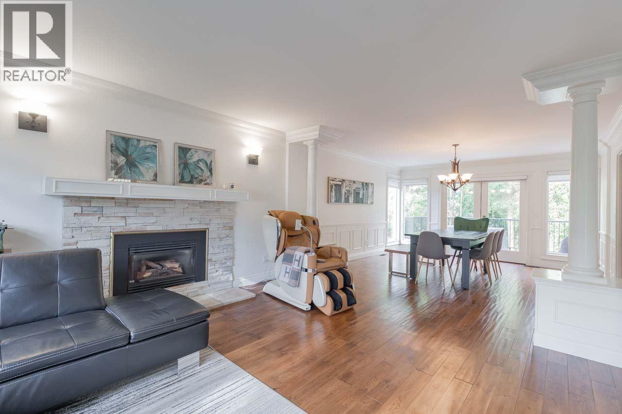 5890 Braemar Avenue, Burnaby, British Columbia  V5E 3L5 - Photo 5 - R3156037