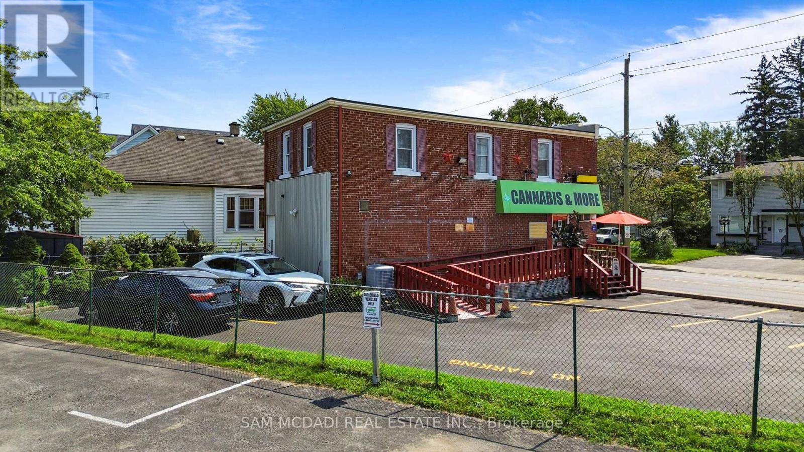 230 Ontario Street, St. Catharines, Ontario  L2R 5L1 - Photo 4 - X13678884