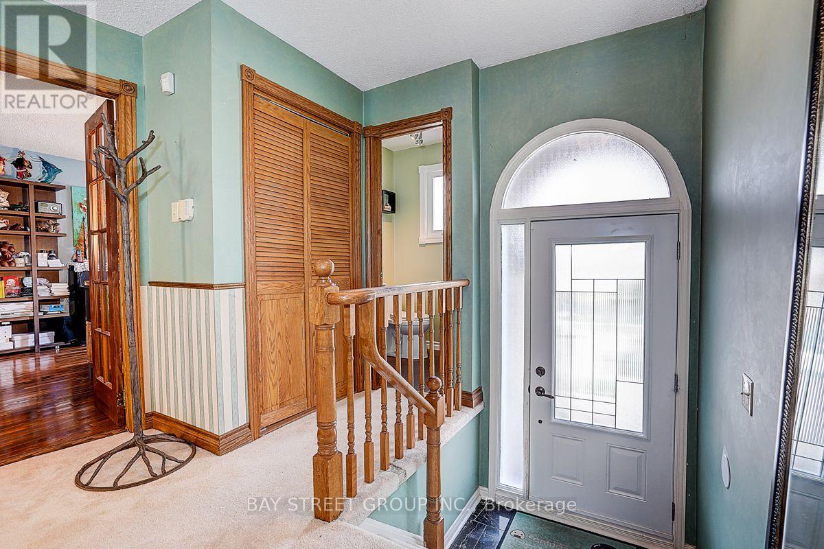 304 Charlton Avenue, Vaughan, Ontario  L4J 6H4 - Photo 3 - N13674426