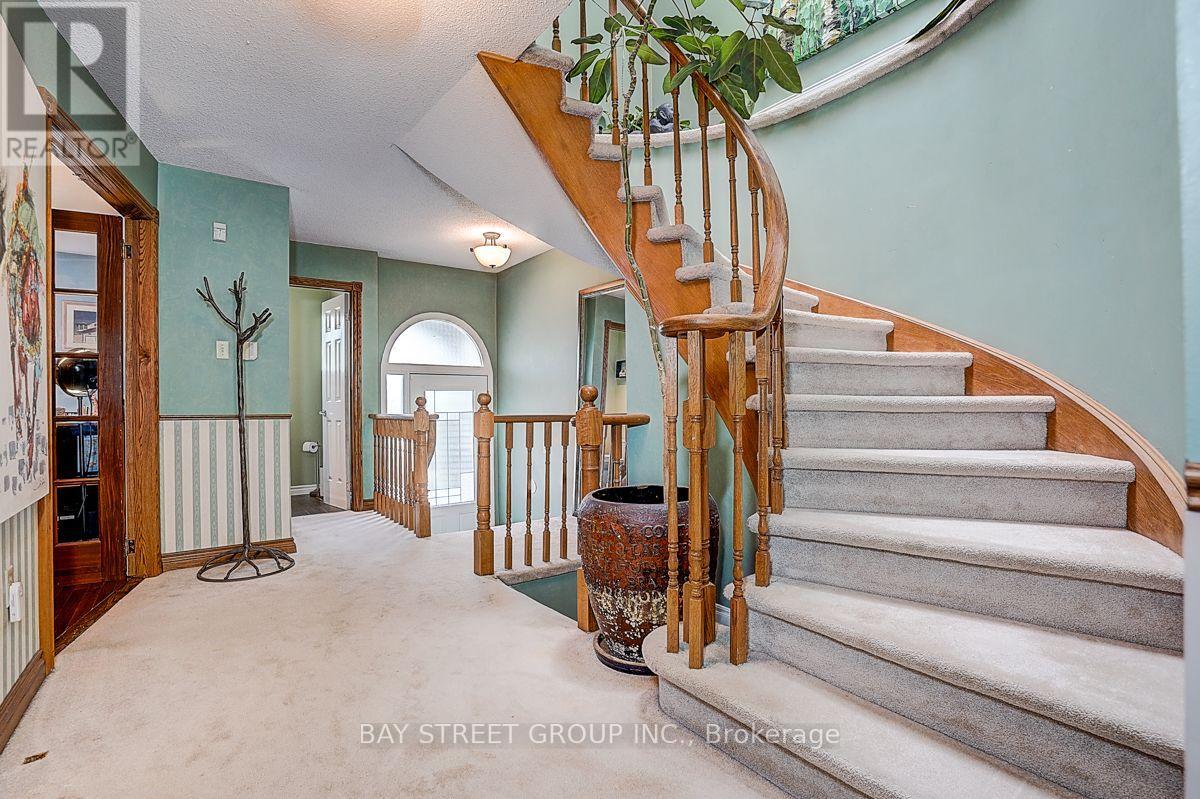 304 Charlton Avenue, Vaughan, Ontario  L4J 6H4 - Photo 4 - N13674426