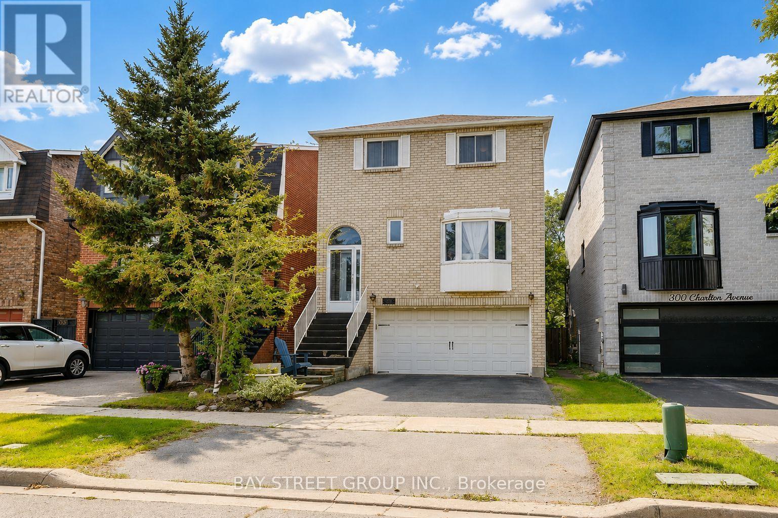 304 CHARLTON AVENUE, Vaughan, Ontario