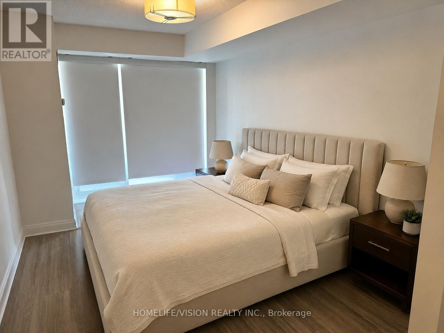 604 - 7 N Park Road, Vaughan, Ontario  L4J 0C9 - Photo 4 - N13676104