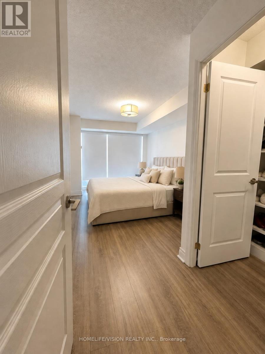 604 - 7 N Park Road, Vaughan, Ontario  L4J 0C9 - Photo 5 - N13676104