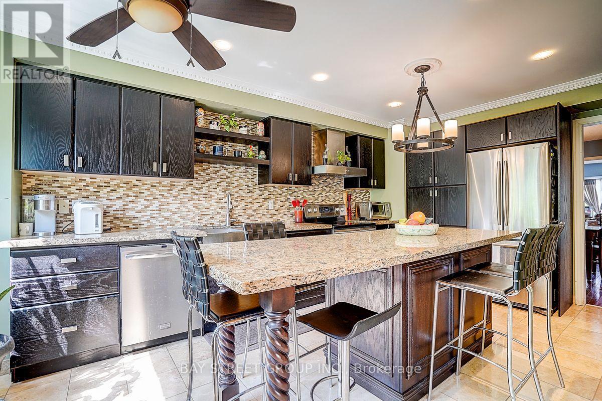 304 Charlton Avenue, Vaughan, Ontario  L4J 6H4 - Photo 7 - N13674426