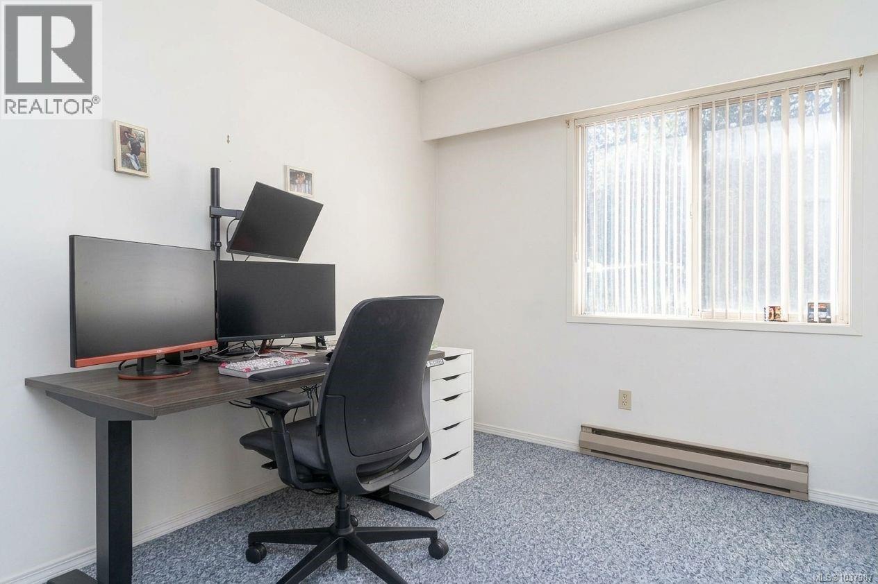 204 710 Lampson St, Esquimalt, British Columbia  V9A 6A6 - Photo 14 - 1037987