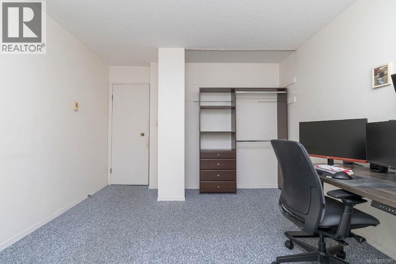 204 710 Lampson St, Esquimalt, British Columbia  V9A 6A6 - Photo 15 - 1037987