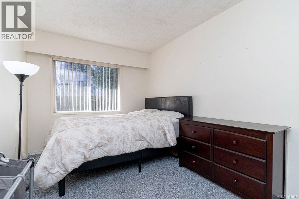 204 710 Lampson St, Esquimalt, British Columbia  V9A 6A6 - Photo 17 - 1037987