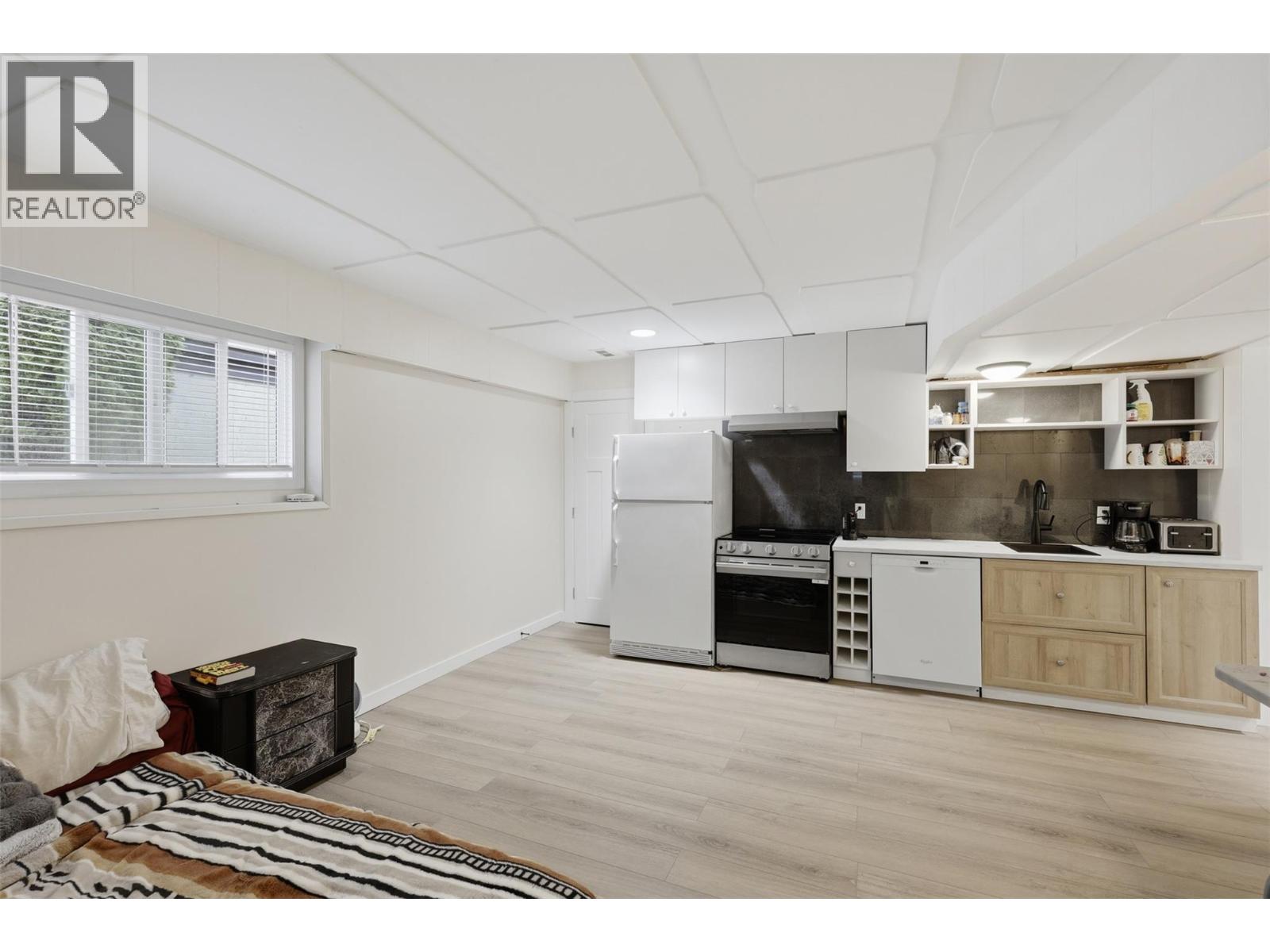 2346 Westsyde Road, Kamloops, British Columbia  V2B 7C4 - Photo 40 - 10393515