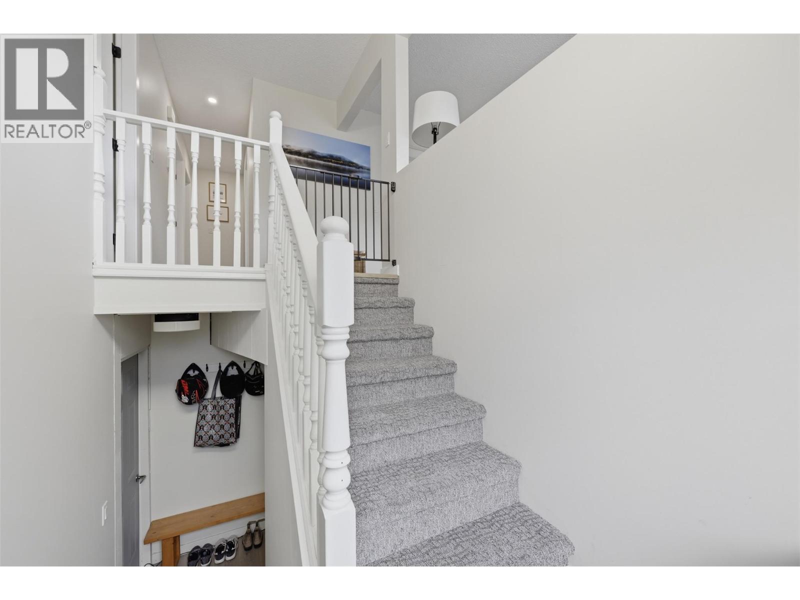 2346 Westsyde Road, Kamloops, British Columbia  V2B 7C4 - Photo 6 - 10393515