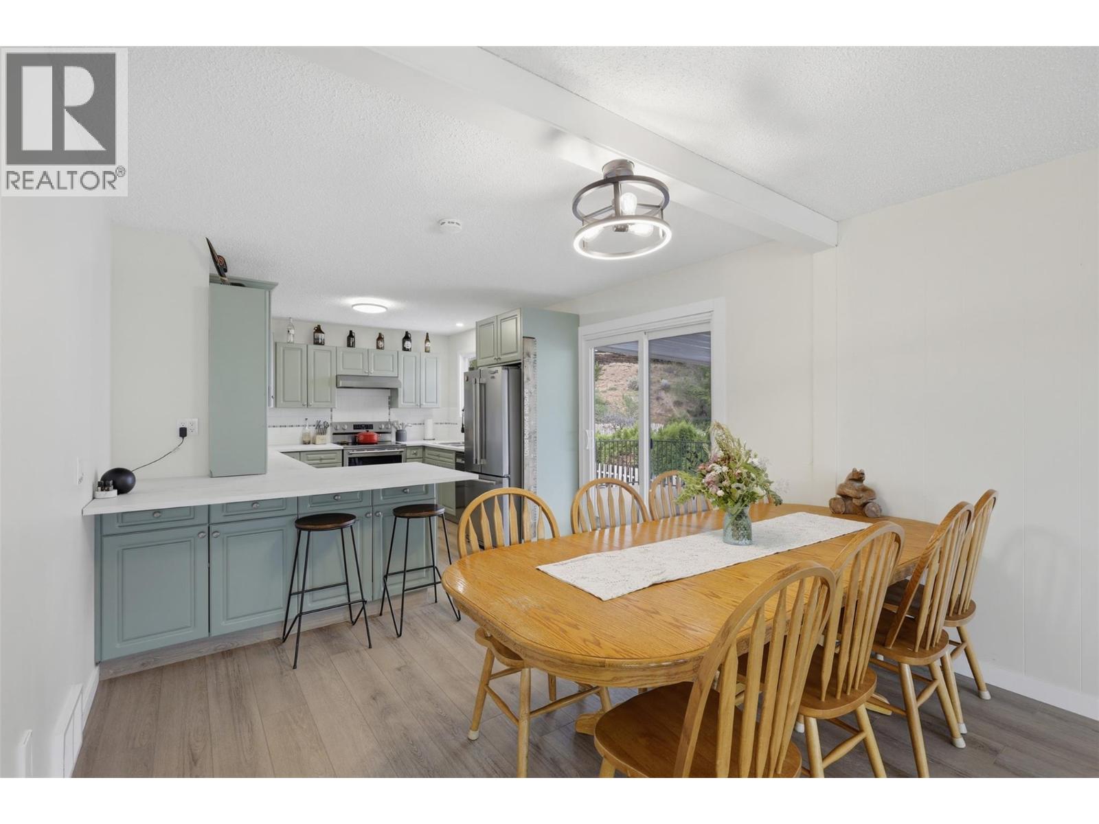 2346 Westsyde Road, Kamloops, British Columbia  V2B 7C4 - Photo 12 - 10393515