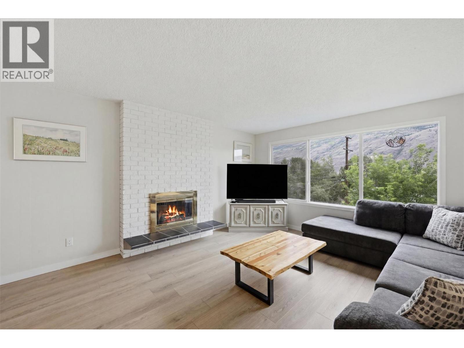 2346 Westsyde Road, Kamloops, British Columbia  V2B 7C4 - Photo 7 - 10393515