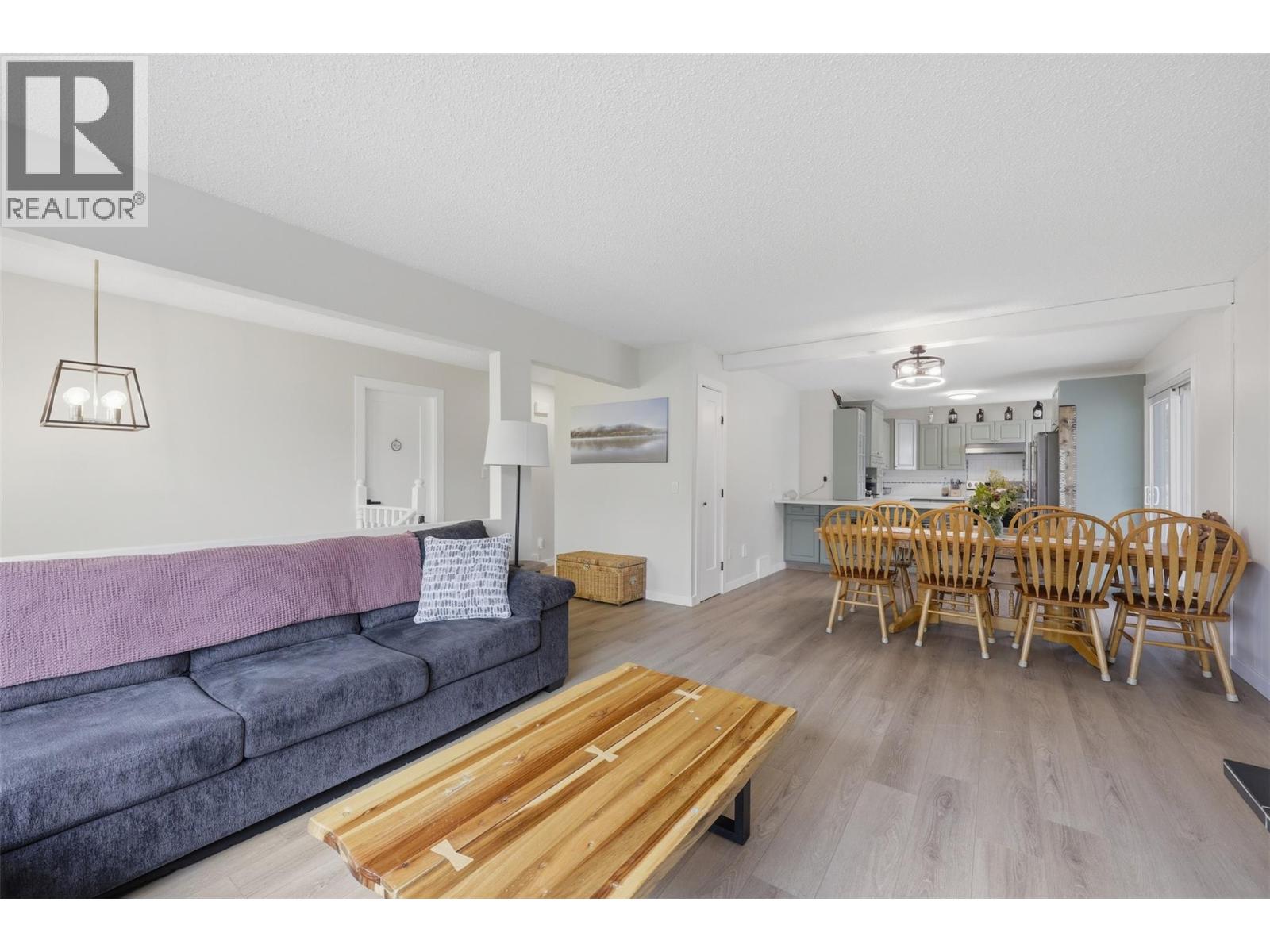 2346 Westsyde Road, Kamloops, British Columbia  V2B 7C4 - Photo 10 - 10393515