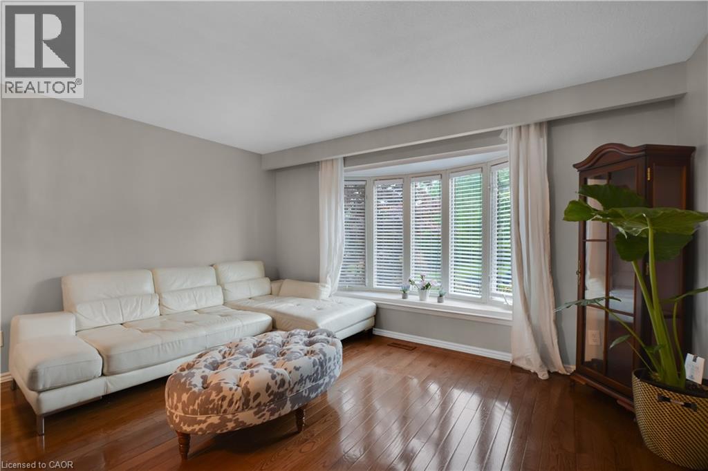 2361 Duncaster Drive, Burlington, Ontario  L7P 3V9 - Photo 9 - 40855963