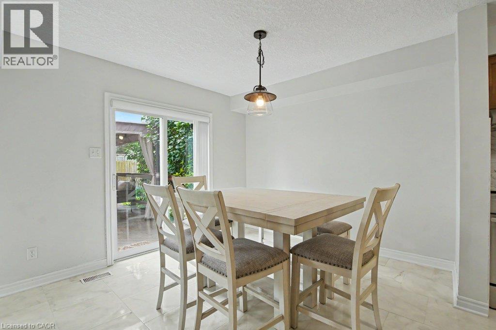 568 Robert Ferrie Drive, Kitchener, Ontario  N2P 2T8 - Photo 16 - 40855795