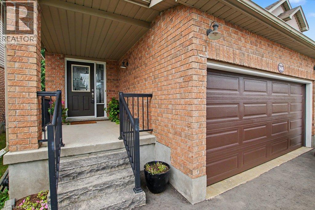 568 Robert Ferrie Drive, Kitchener, Ontario  N2P 2T8 - Photo 5 - 40855795