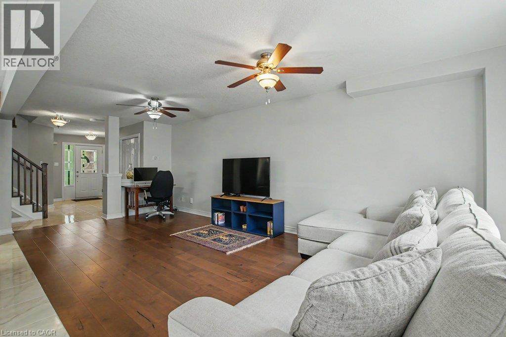 568 Robert Ferrie Drive, Kitchener, Ontario  N2P 2T8 - Photo 10 - 40855795