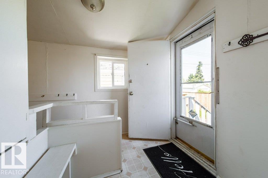 7812 128 Av Nw, Edmonton, Alberta  T5C 1T7 - Photo 11 - E4504007