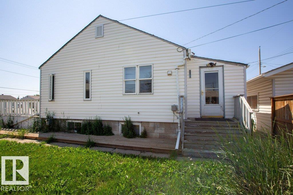 7812 128 Av Nw, Edmonton, Alberta  T5C 1T7 - Photo 2 - E4504007