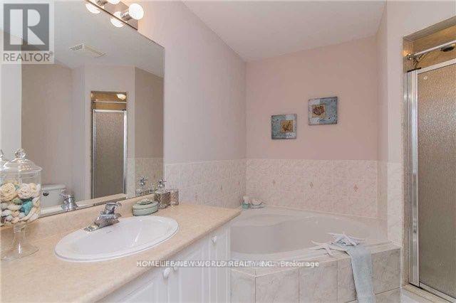 Upper - 6 Altamont Road, Toronto, Ontario  M2M 1S4 - Photo 10 - C13678972