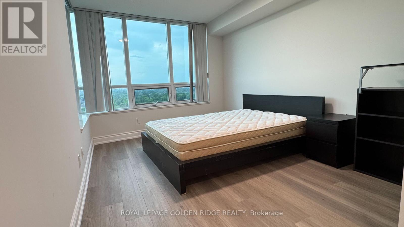 1307 - 15 GREENVIEW AVENUE, Toronto, Ontario
