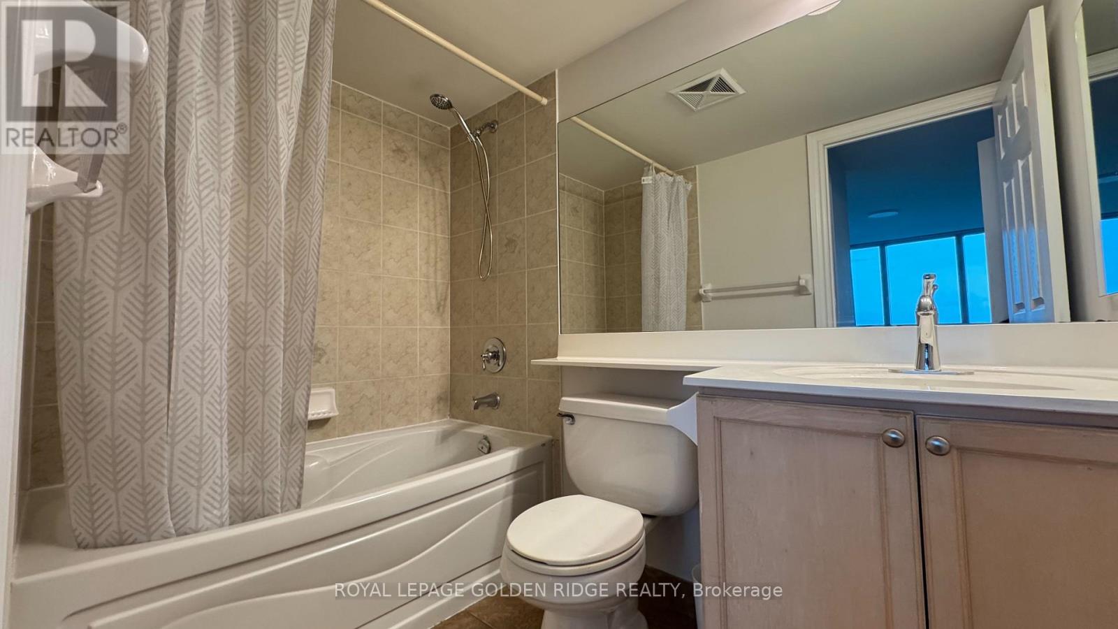 1307 - 15 Greenview Avenue, Toronto, Ontario  M2M 4M7 - Photo 4 - C13678980
