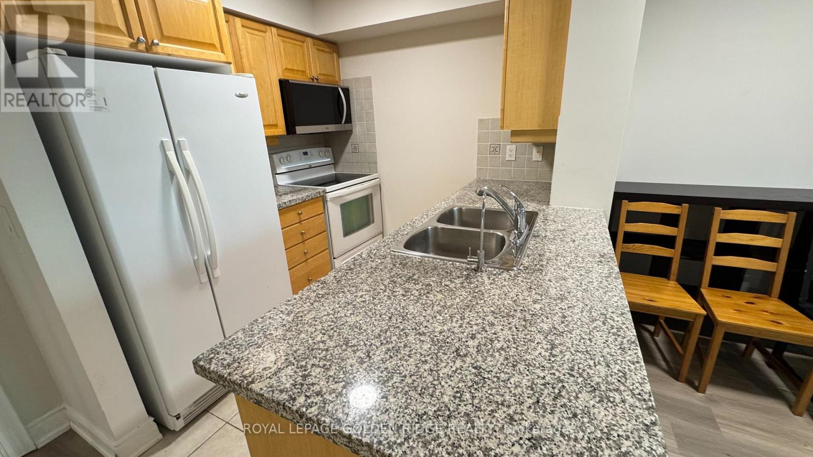 1307 - 15 Greenview Avenue, Toronto, Ontario  M2M 4M7 - Photo 6 - C13678980