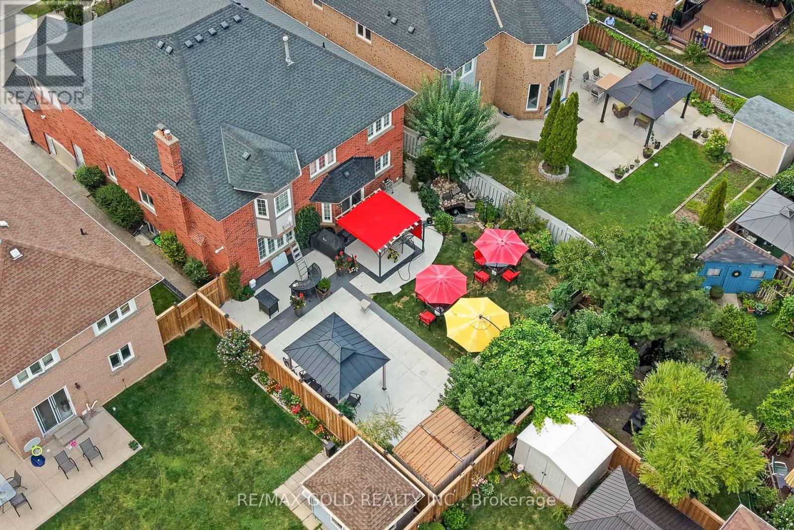 119 Mountainash Road, Brampton, Ontario  L6R 1H8 - Photo 4 - W13678988