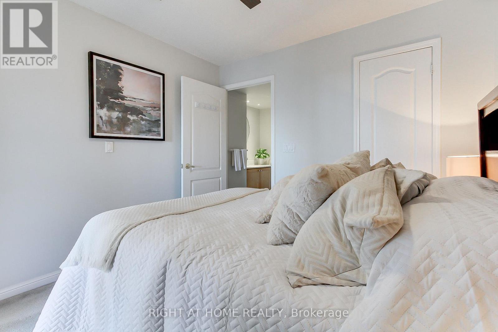 1002 - 1140 Parkwest Place, Mississauga, Ontario  L5E 3K9 - Photo 13 - W13678992